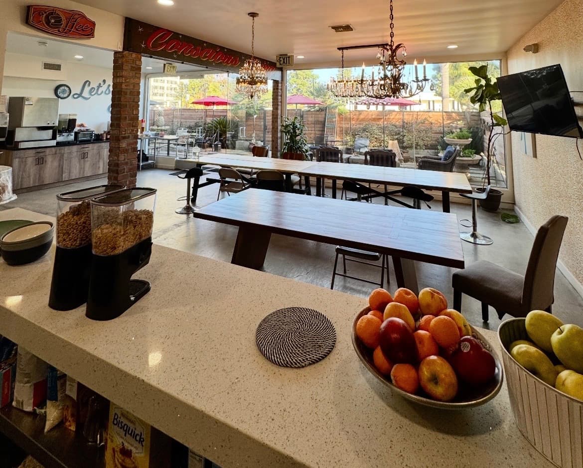 Footprints In The Sand 2 Recovery dining area